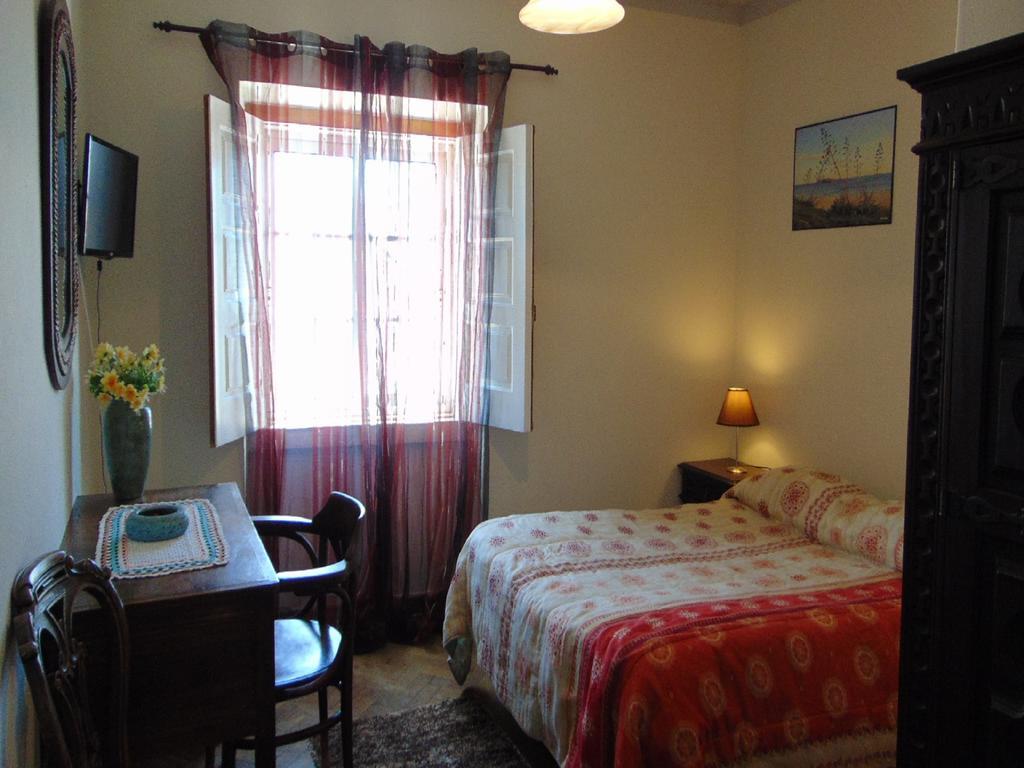 Casa Mestre Guesthouse Вила-ду-Биспо Номер фото