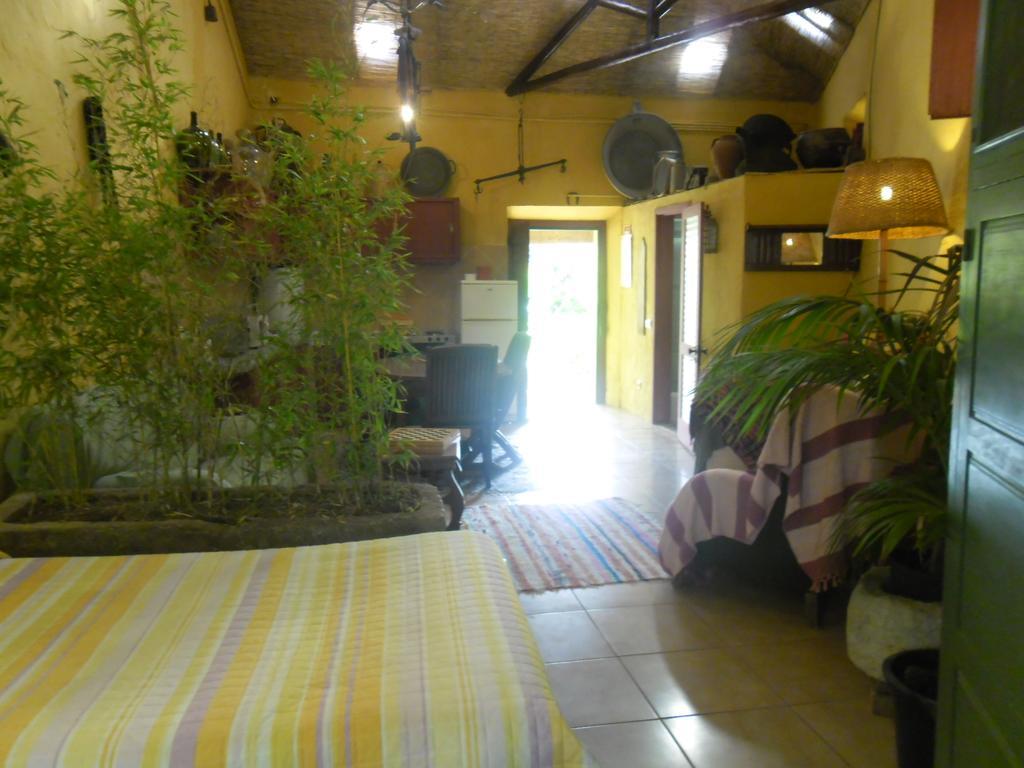 Casa Mestre Guesthouse Вила-ду-Биспо Номер фото