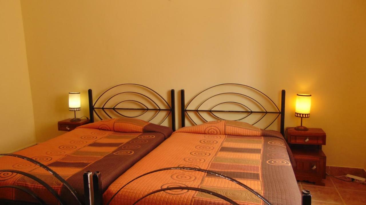 Casa Mestre Guesthouse Вила-ду-Биспо Экстерьер фото
